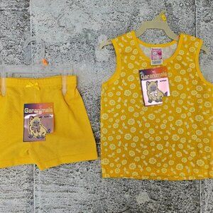Garanimals Kids Clothes 2 Peice Set Yellow Sleeve Less Tee Shorts Size 3T/4T